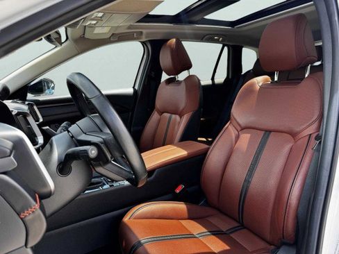 Used 2024 MAZDA CX-50 AWD 2.5 Turbo w/ Accent Package image 17