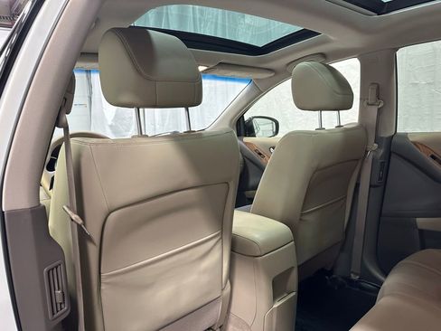 Used 2014 Nissan Murano LE w/ Platinum Edition Package image 40