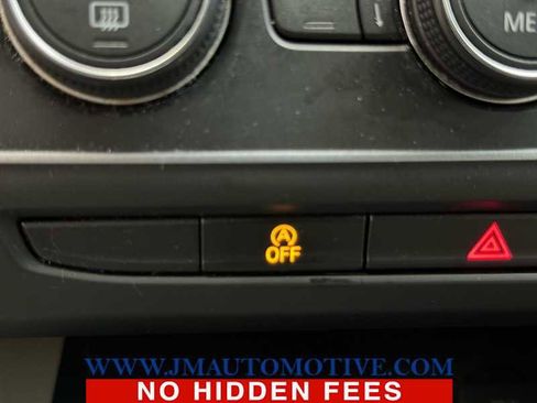 Used 2019 Volkswagen Atlas SE image 39