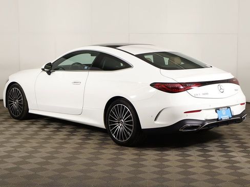 Used 2025 Mercedes-Benz CLE 300 4MATIC Coupe image 10