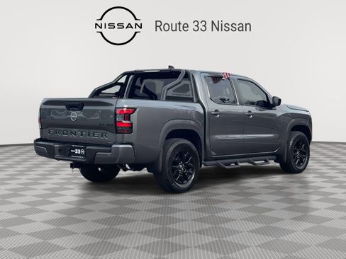 Used 2023 Nissan Frontier SV w/ Midnight Edition Package image 4