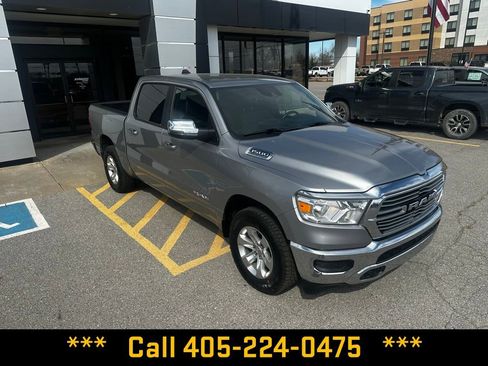 Used 2024 RAM 1500 Laramie AWD/4WD image 10
