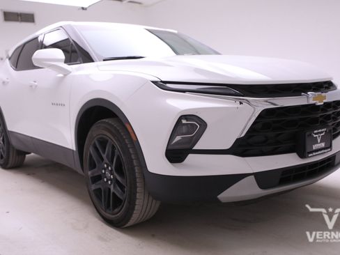 Used 2023 Chevrolet Blazer LT image 7