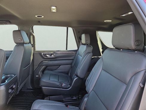 Used 2022 Chevrolet Tahoe Z71 w/ Z71 Off-Road Package image 9