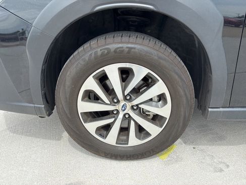 Used 2023 Subaru Outback Premium AWD/4WD image 10