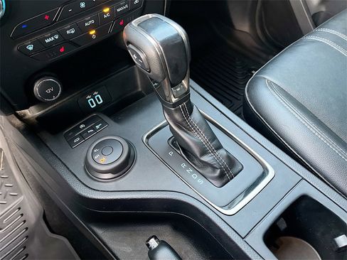 Used 2019 Ford Ranger Lariat w/ Equipment Group 501A Mid image 17