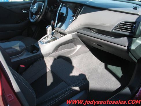 Used 2022 Subaru Outback Premium AWD/4WD image 22
