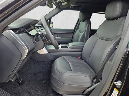 New 2026 Land Rover Range Rover Long Wheelbase SE AWD/4WD image 3
