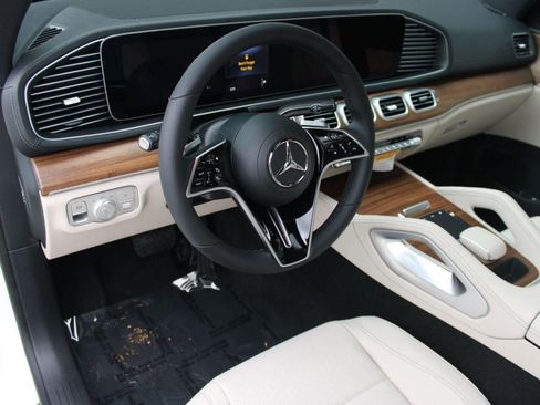 Used 2026 Mercedes-Benz GLE 350 4MATIC image 4