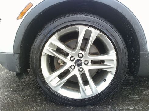 Used 2016 Lincoln MKC Reserve w/ Lincoln MKC Climate Package image 13