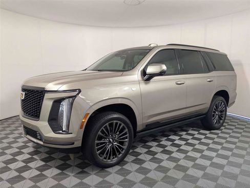 Used 2025 Cadillac Escalade Sport Platinum w/ LPO, Floor Liner Package AWD/4WD image 2