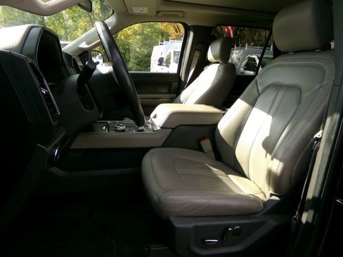 Used 2020 Ford Expedition Limited w/ Equipment Group 302A image 15