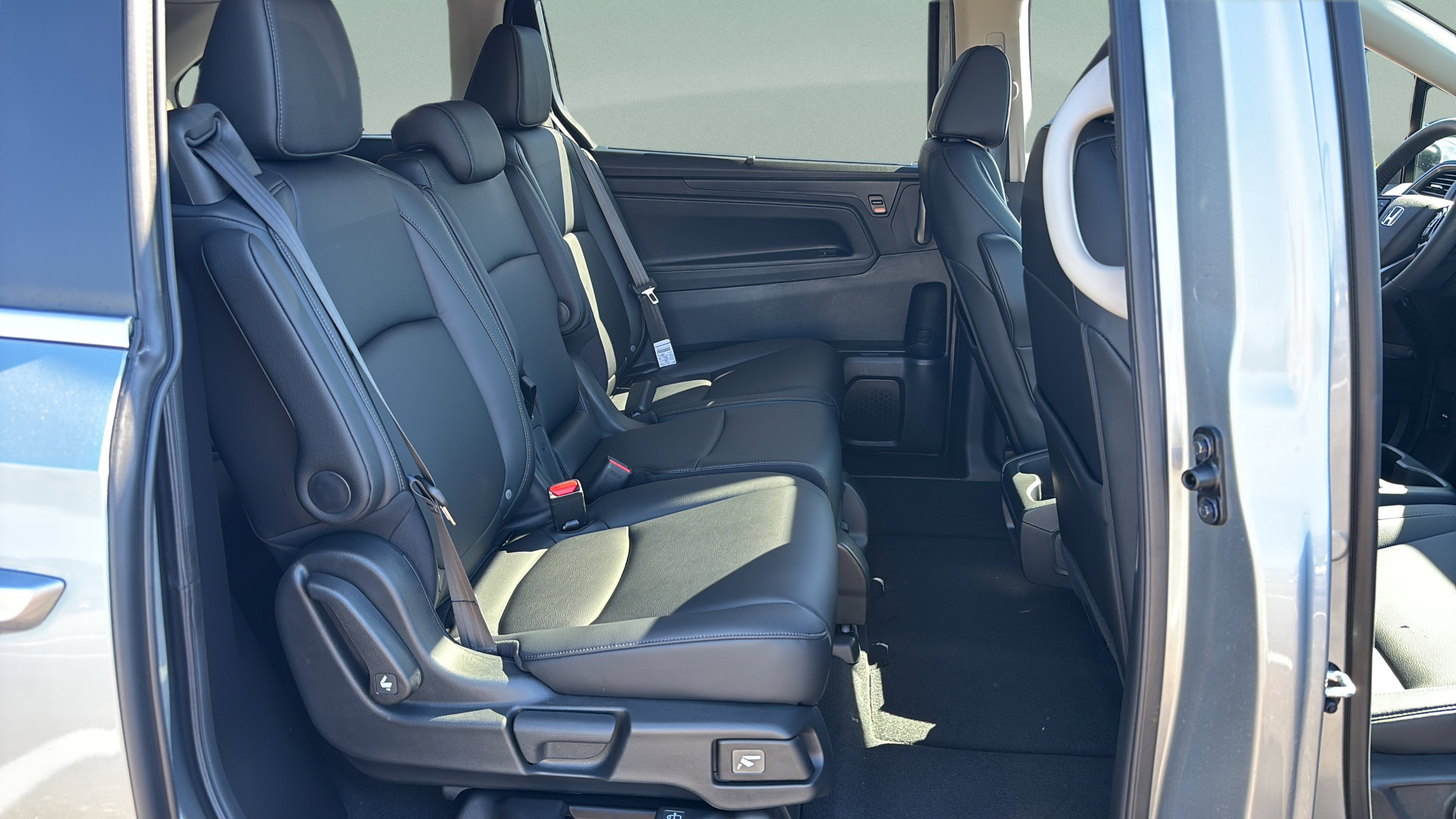 New 2027 Honda Odyssey EX-L image 15