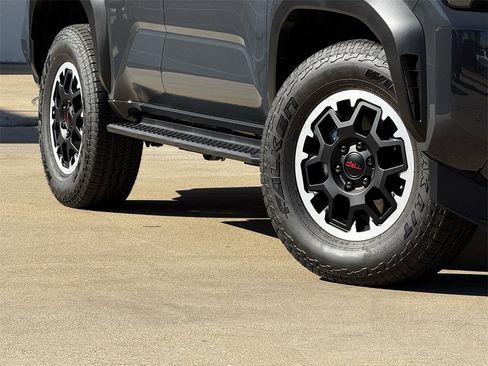 New 2026 Toyota 4Runner TRD Off-Road image 3