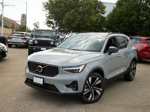 New 2025 Volvo XC40 B5 Plus w/ Protection Package Premier image 1