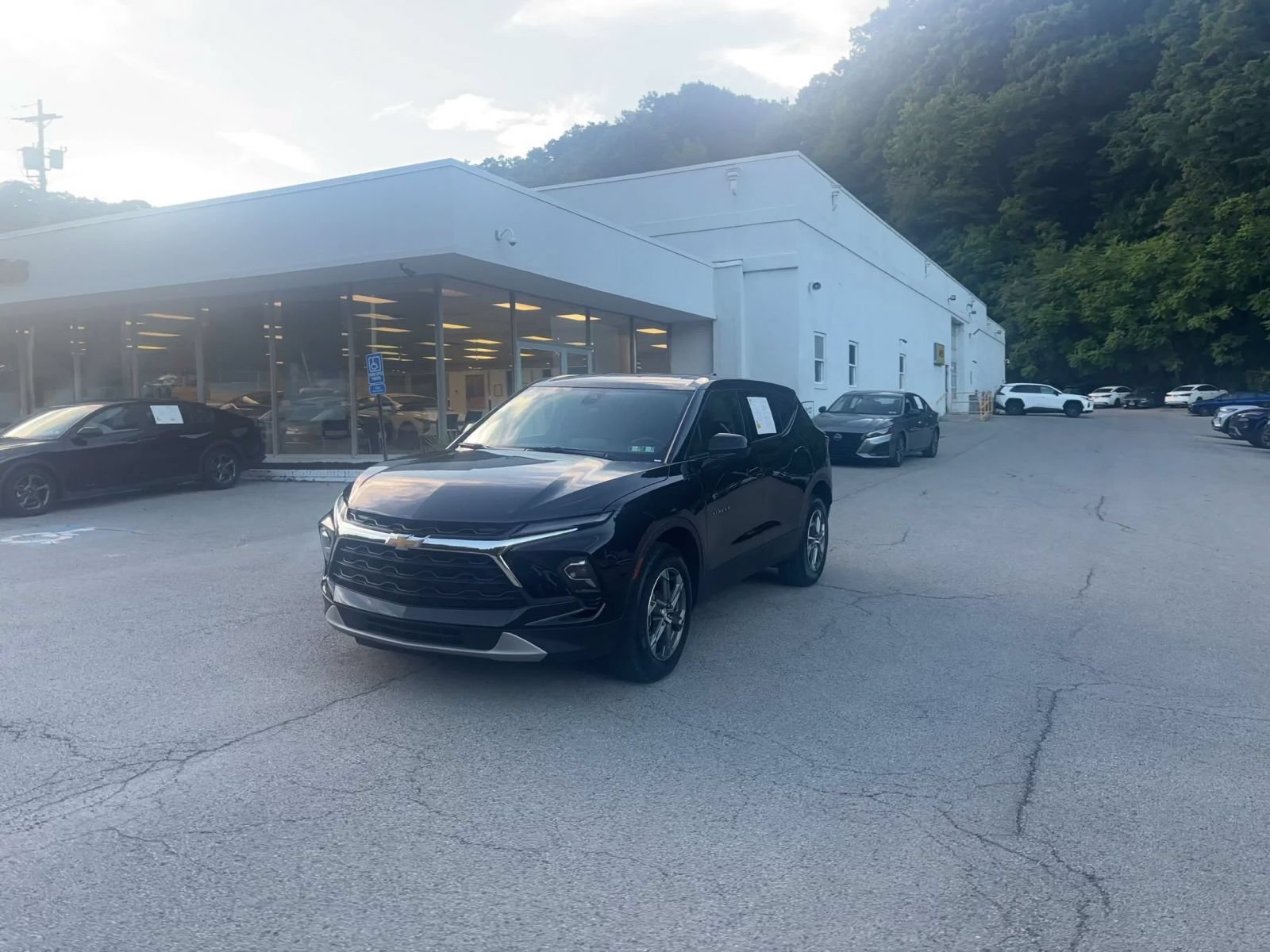 Used 2026 Chevrolet Blazer LT FWD image 6