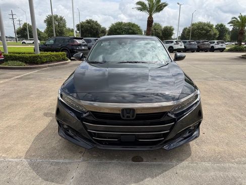 Used 2022 Honda Accord Sport image 9