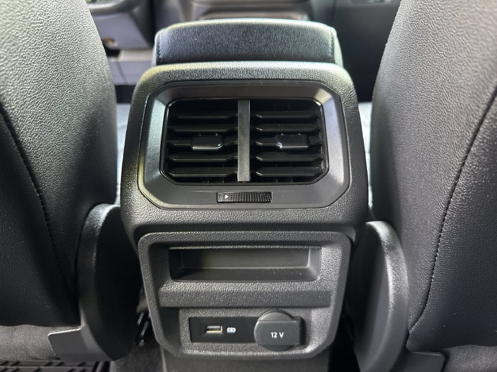 Used 2020 Volkswagen Tiguan SEL Premium R-Line AWD/4WD image 25