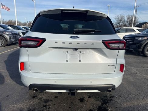 Used 2025 Ford Escape ST-Line Elite w/ Premium Technology Package image 9