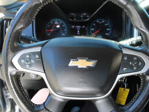 Used 2022 Chevrolet Colorado LT w/ Fleet Safety Package image 9