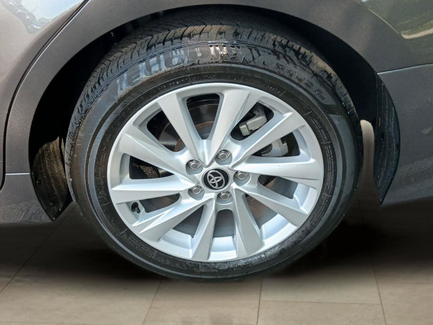 Used 2024 Toyota Camry LE w/ Convenience Package FWD image 13