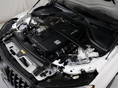 Certified 2025 Mercedes-Benz GLC 43 AMG 4MATIC image 36