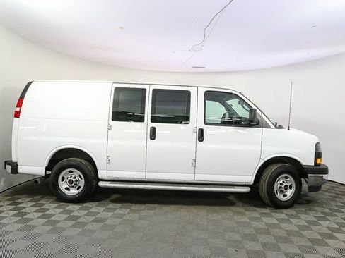 Used 2024 GMC Savana 2500 w/ Driver Convenience Package image 13