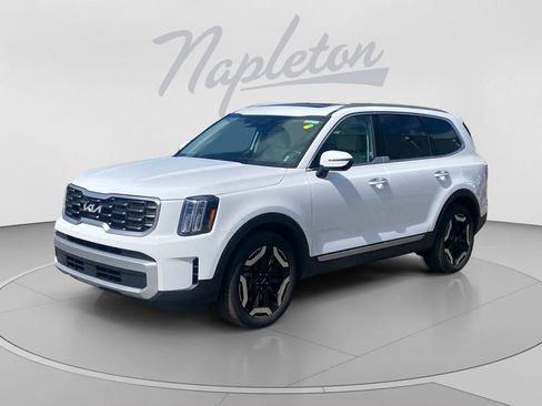 Used 2025 Kia Telluride S FWD image 1