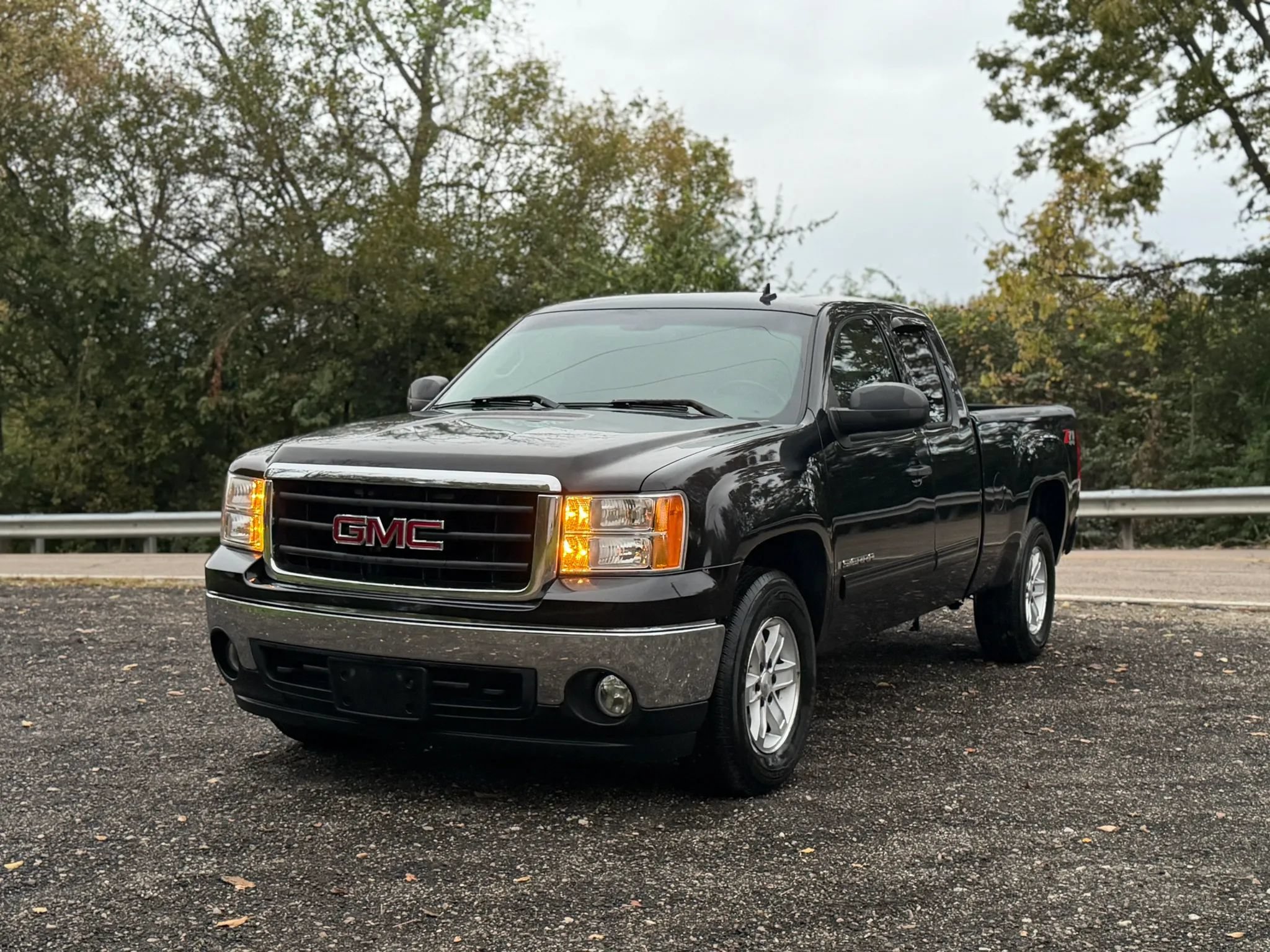 Used 2008 GMC Sierra 1500 SLE w/ Power Pack Plus AWD/4WD image 7