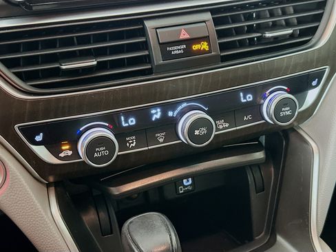 Used 2019 Honda Accord EX-L image 23