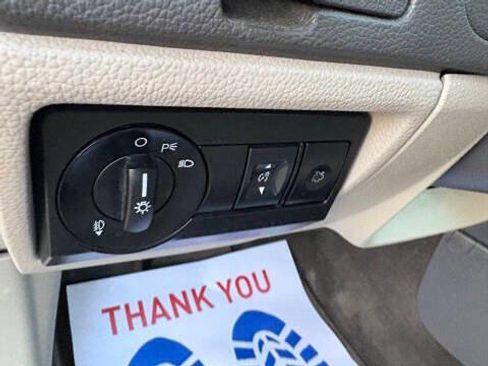 Used 2010 Ford Fusion SE image 16