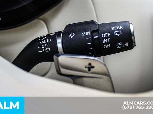 Used 2025 Land Rover Range Rover SE AWD/4WD image 29