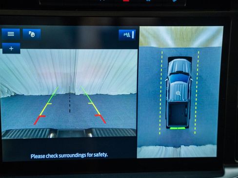 Certified 2022 Ford F150 Platinum w/ FX4 Off-Road Package image 52