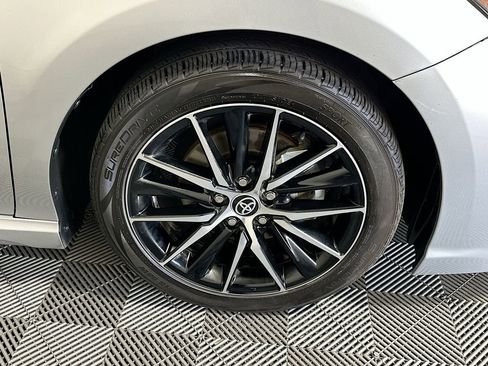Used 2023 Toyota Camry SE image 12