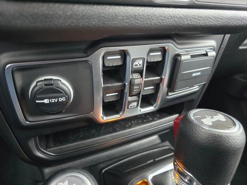 New 2026 Jeep Wrangler Sport S image 32