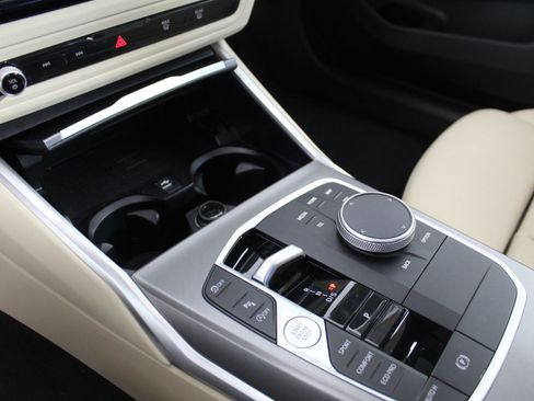 Used 2025 BMW 330i xDrive Sedan image 16