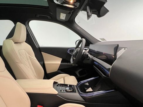 Certified 2025 BMW X3 xDrive30i image 6