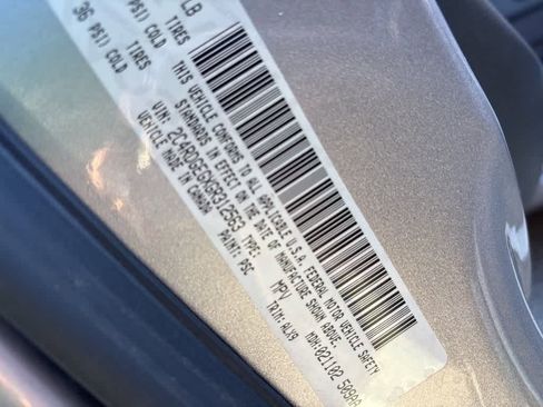 Used 2016 Dodge Grand Caravan R/T image 13