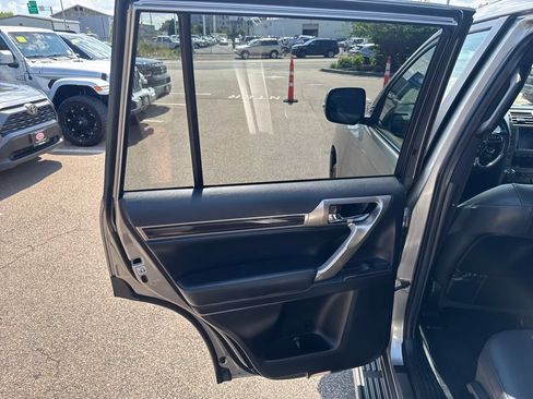 Used 2020 Lexus GX 460 Premium AWD/4WD image 42