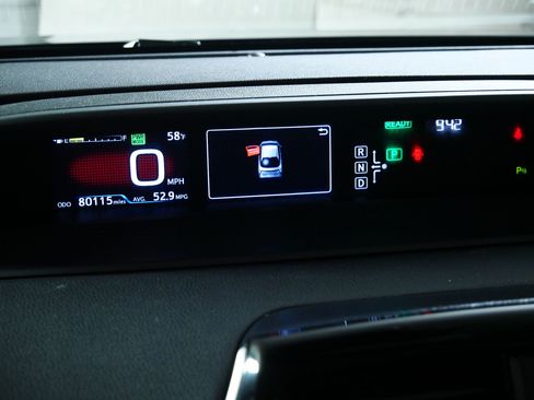 Used 2017 Toyota Prius Four w/ Protection Package FWD image 28