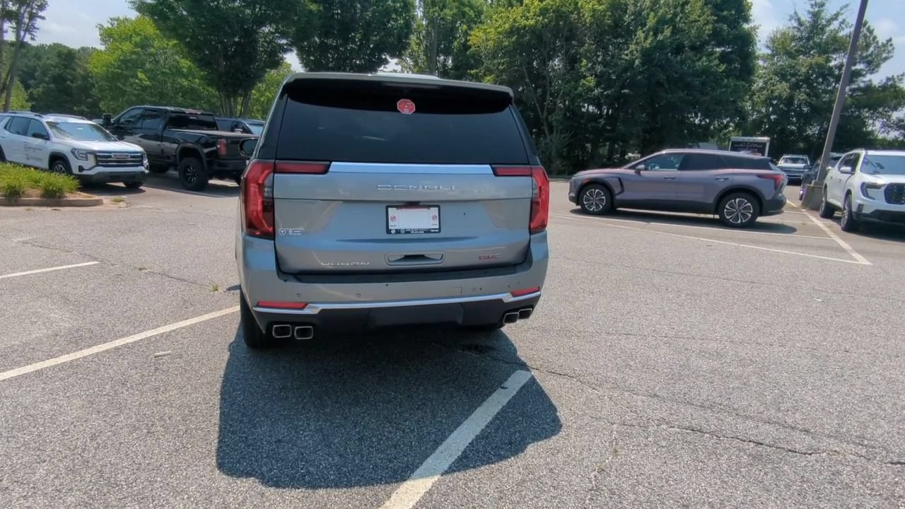 Used 2026 GMC Yukon Denali AWD/4WD image 7