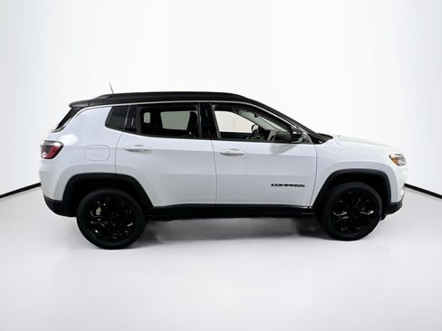Used 2022 Jeep Compass Limited w/ Sun and Sound Group AWD/4WD image 4