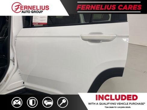 Used 2024 Jeep Grand Cherokee L Limited AWD/4WD image 14