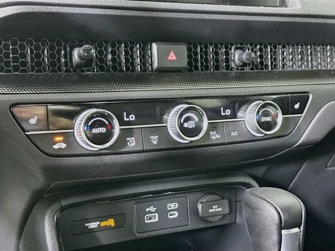 Used 2025 Honda CR-V Sport-L image 14