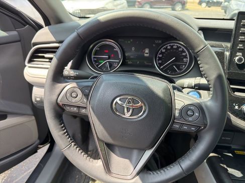Used 2024 Toyota Camry XSE w/ Cold Weather Package FWD image 6