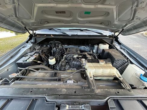 Used 2020 Nissan NV 3500 SL image 11