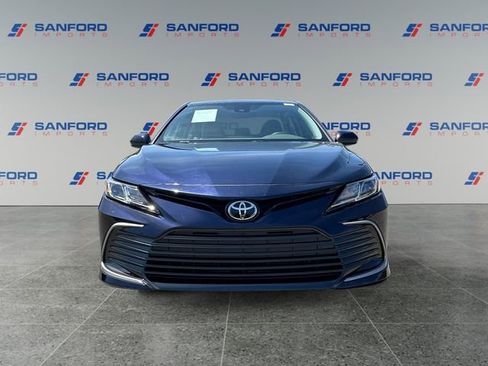 Used 2021 Toyota Camry LE FWD image 8