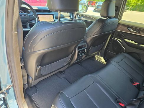 New 2026 Jeep Grand Cherokee Limited AWD/4WD image 24