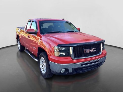 Used 2011 GMC Sierra 1500 SLT w/ SLT Convenience Package AWD/4WD image 3