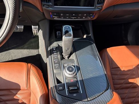 Used 2021 Maserati Levante GTS AWD/4WD image 14